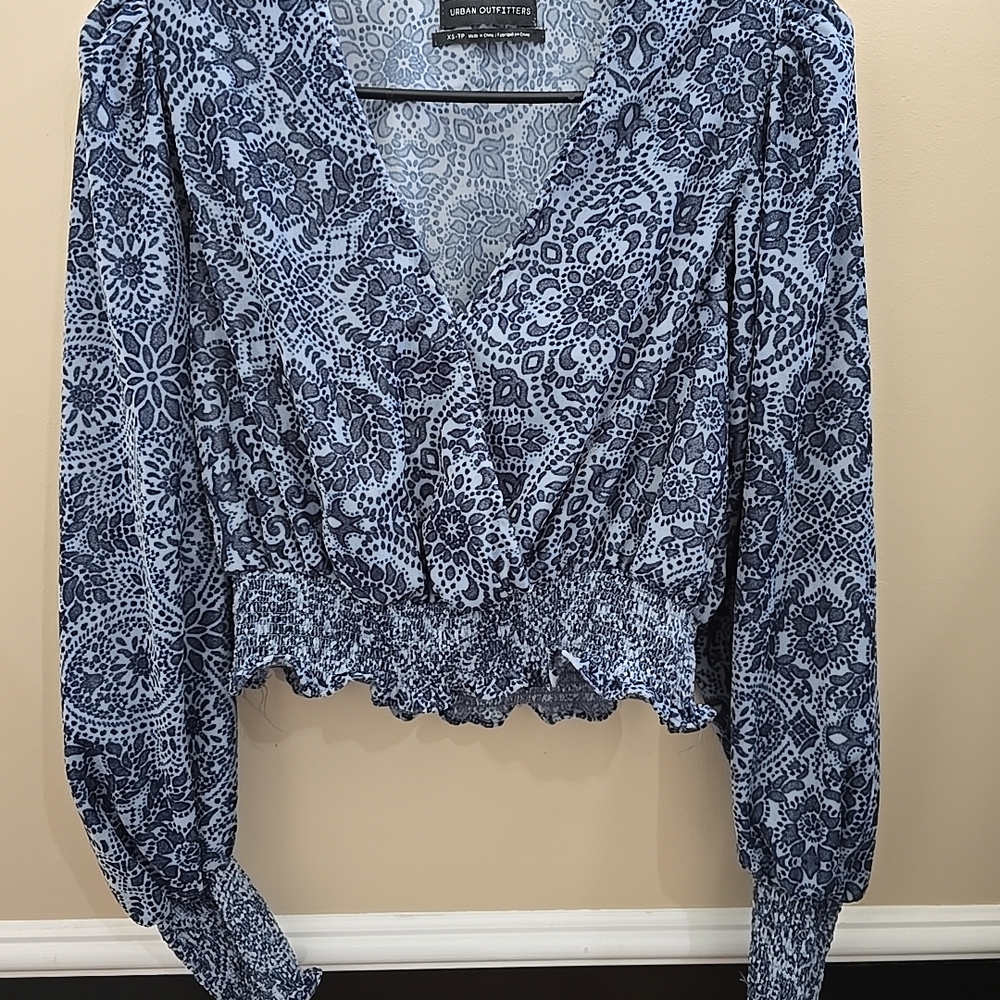 Urban Outfitters Blue Patterned Women's Top Sz XS